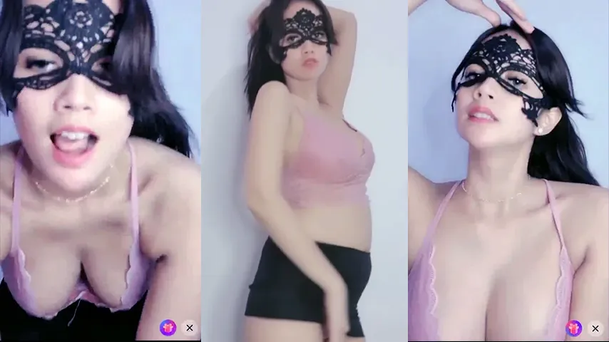 Bokep Indo Jesselyn Host Baru Cantik Goyang Binal